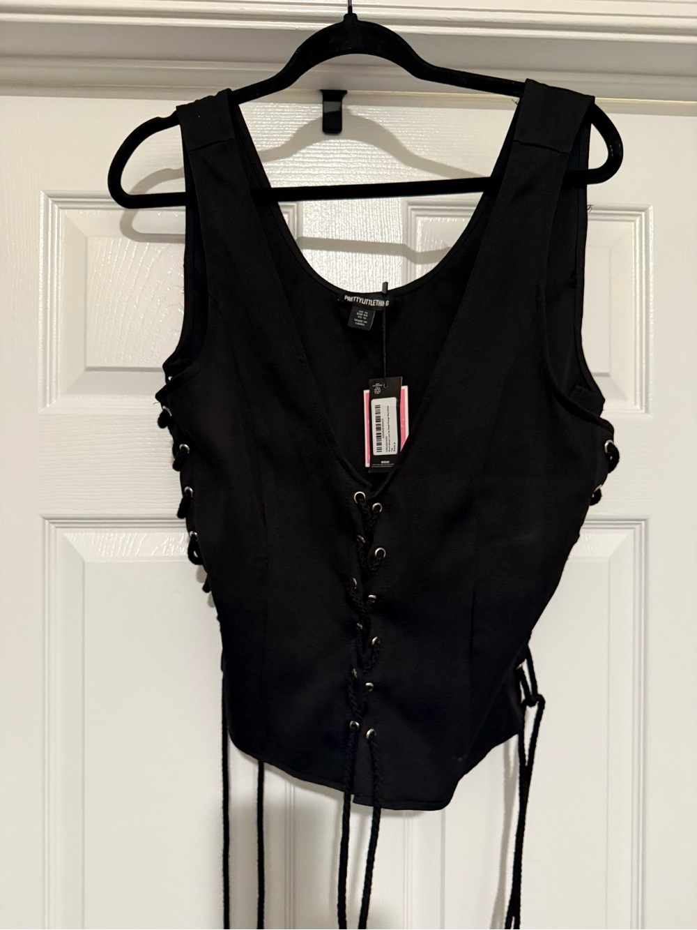 Pretty Little Thing Black Lace-Up Corset Tank Top - Picture 2 of 4